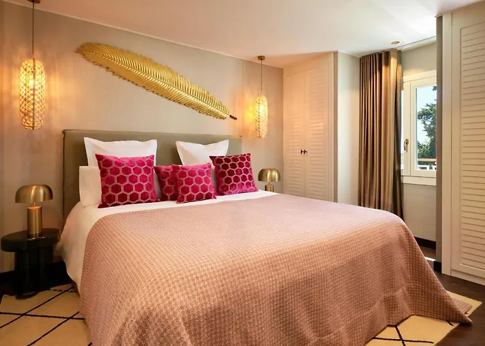 Boho Club - A Preferred 5*