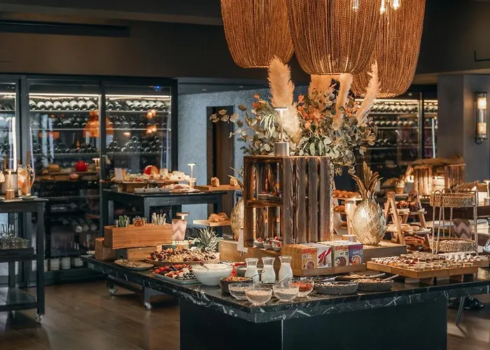 Boho Club - A Preferred Hotel Marbella